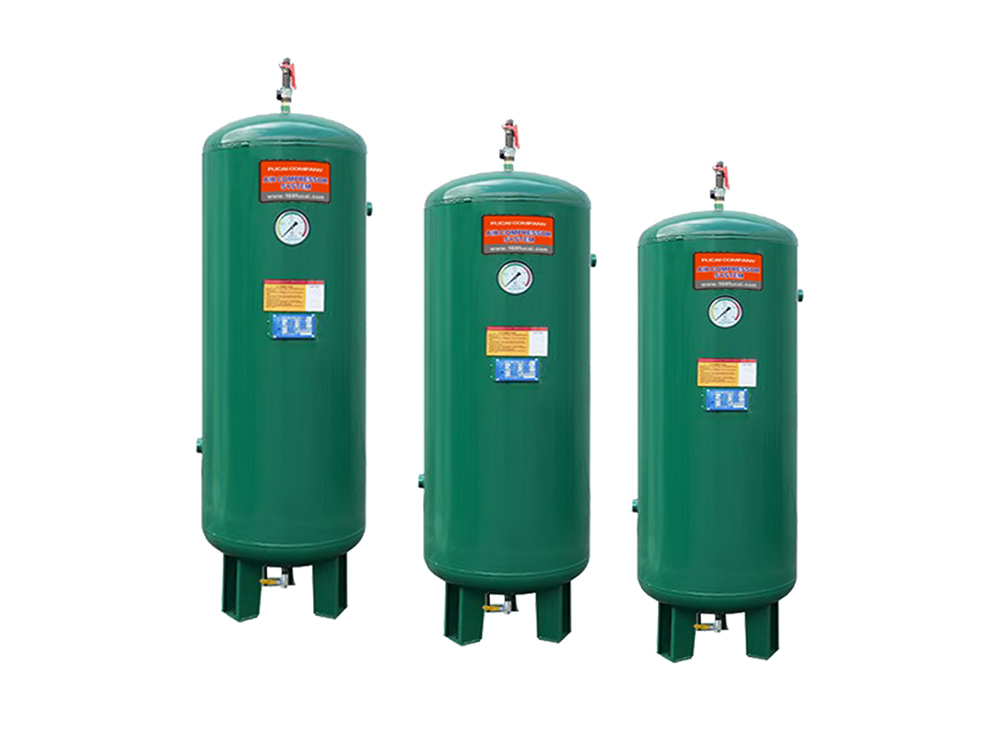 Gas storage tank
